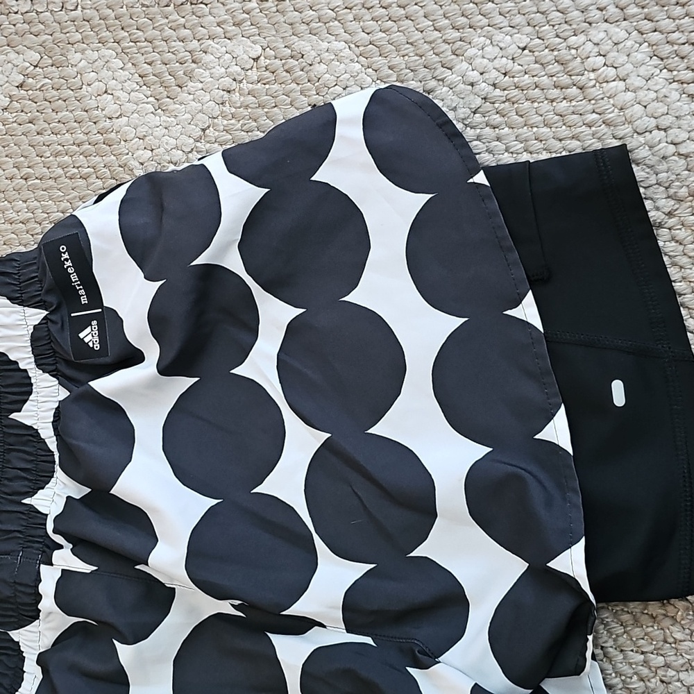 ADIDAS x MARIMEKKO Marathon 2in1 Shorts Size Small 3" - Picture 4 of 11